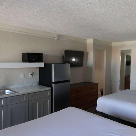 Hotel Super 8 By Wyndham Austin South I-35 Extérieur photo